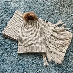 Steve Madden Hat & Scarf Set